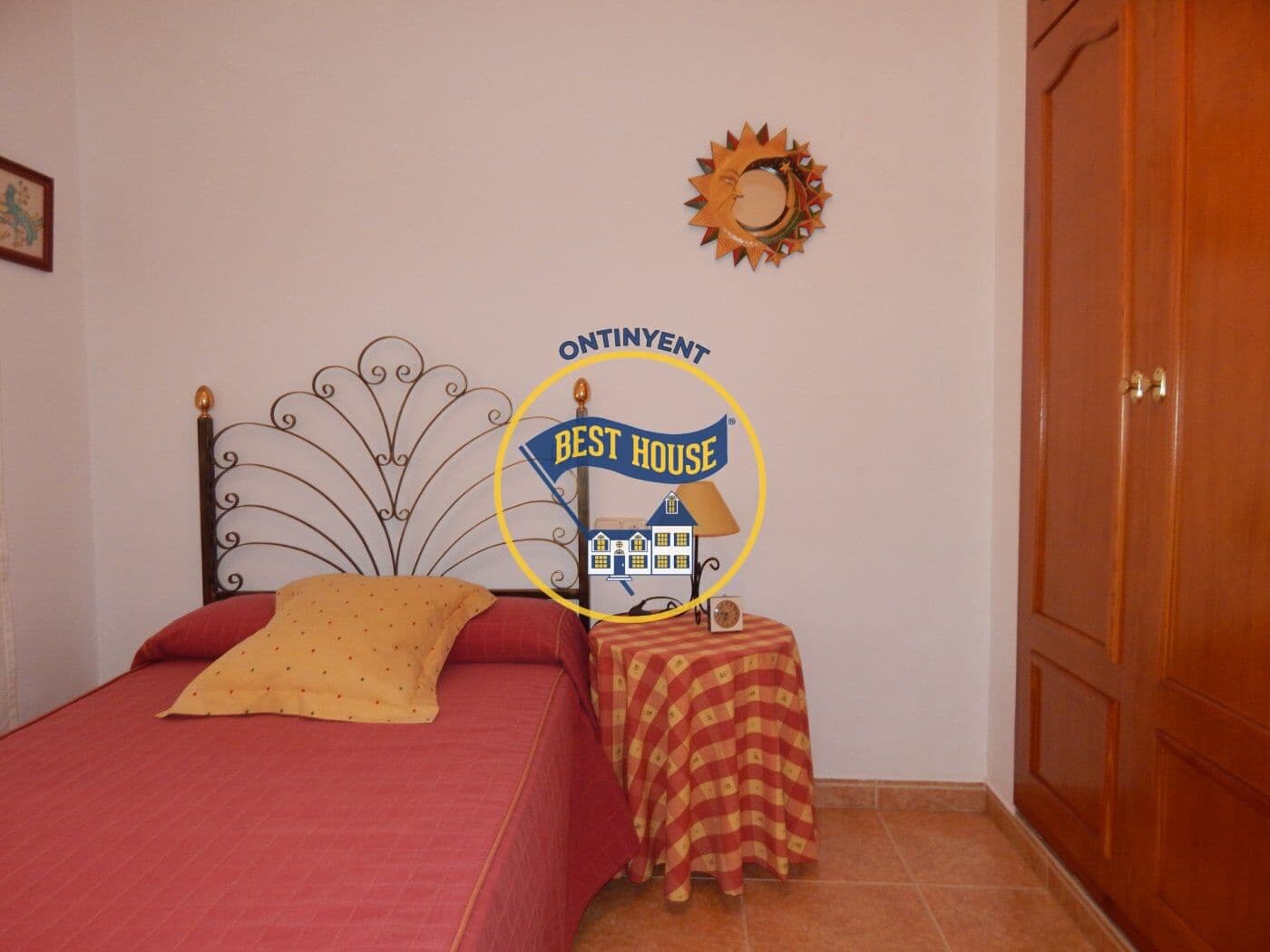 4 bedroom Villa for sale in Agullent - € 280,000 (Ref: 6192411)