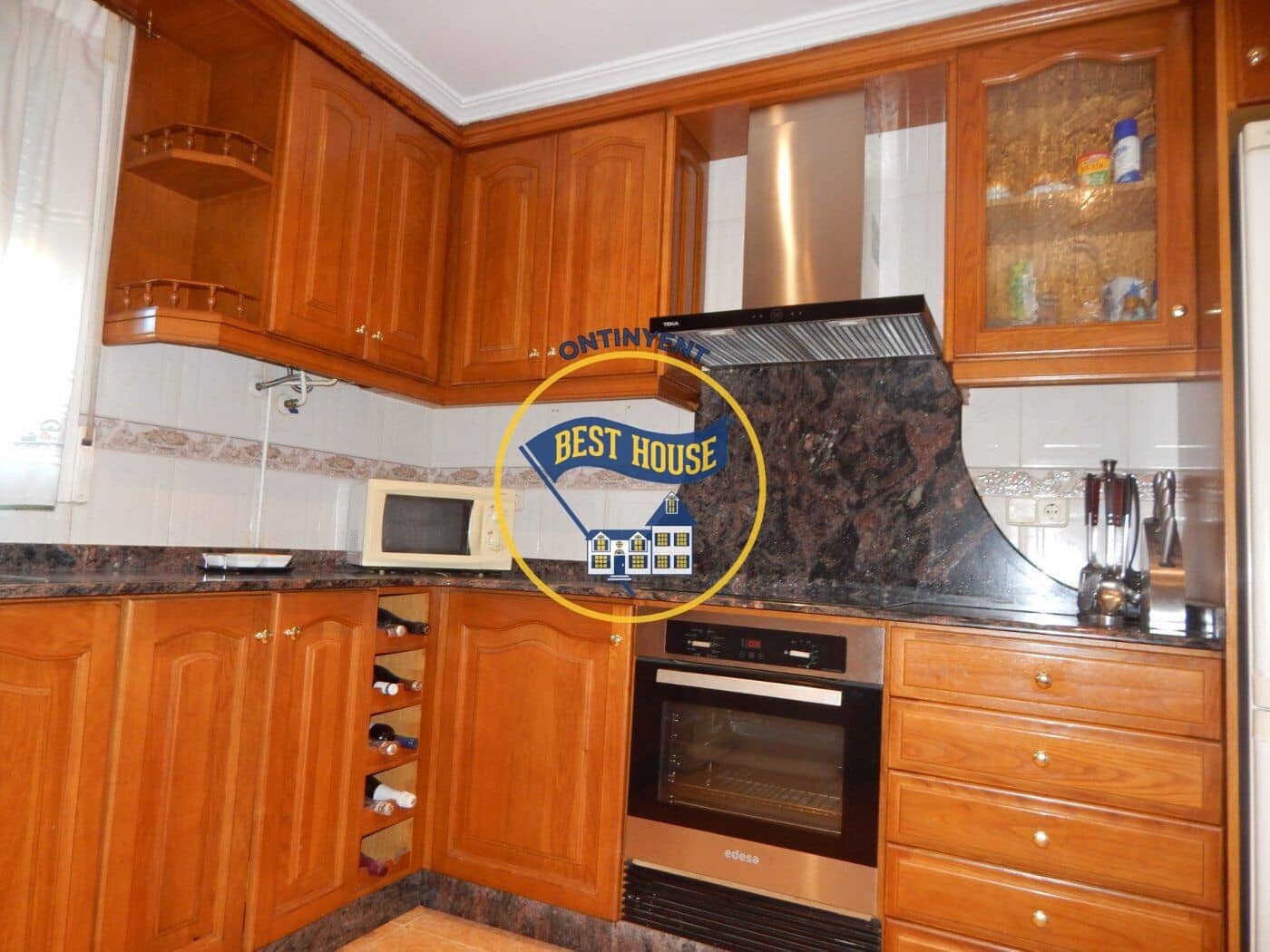 4 bedroom Villa for sale in Agullent - € 280,000 (Ref: 6192411)