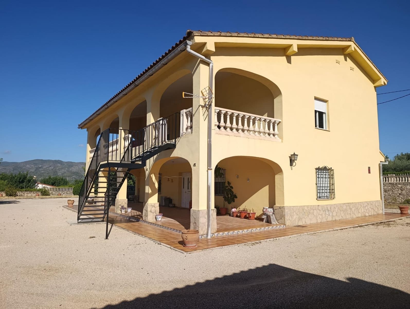 Chalet de 4 habitaciones en Agullent en venta - 280.000 € (Ref: 6192411)