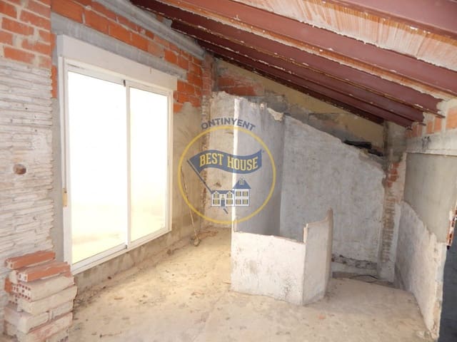 4 bedroom Townhouse for sale in Ontinyent - € 42,000 (Ref: 6192431)