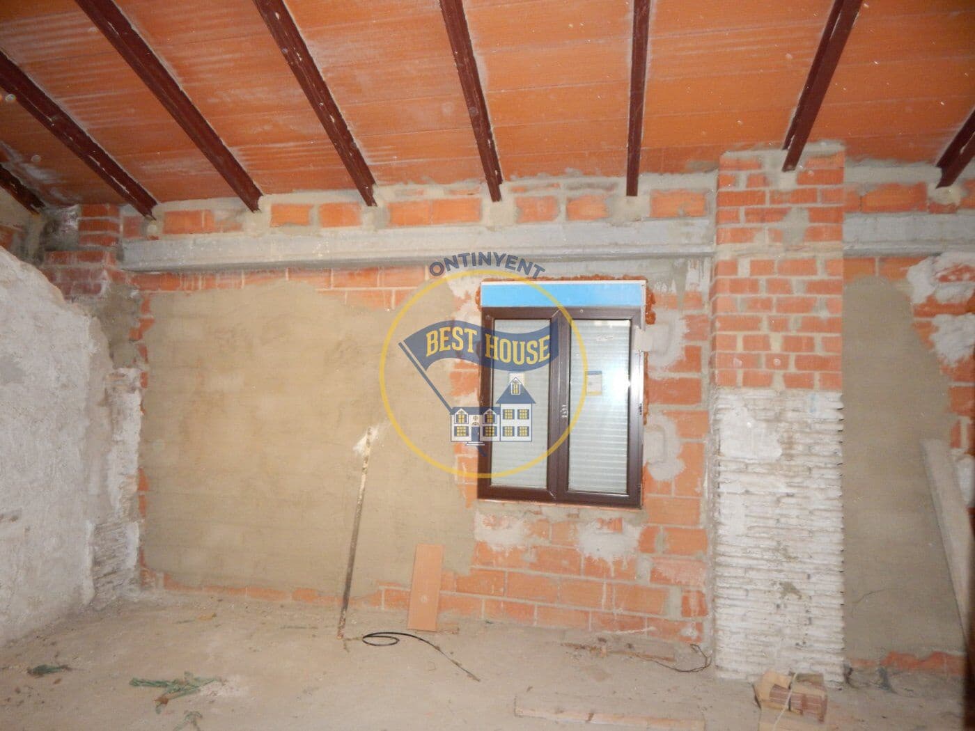 4 soveværelse Byhus til salg i Ontinyent - € 42.000 (Ref: 6192431)