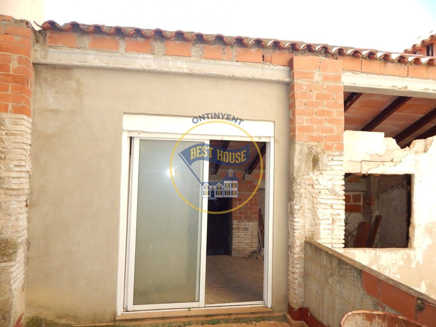 4 soveværelse Byhus til salg i Ontinyent - € 42.000 (Ref: 6192431)