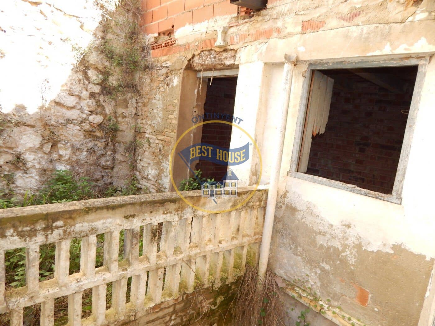 4 soveværelse Byhus til salg i Ontinyent - € 42.000 (Ref: 6192431)