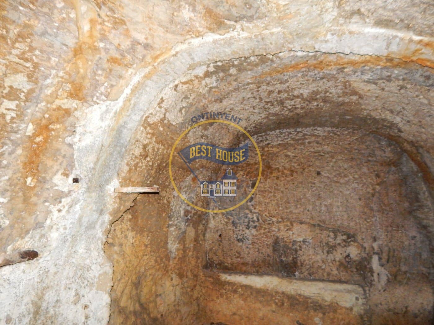 4 soveværelse Byhus til salg i Ontinyent - € 42.000 (Ref: 6192431)