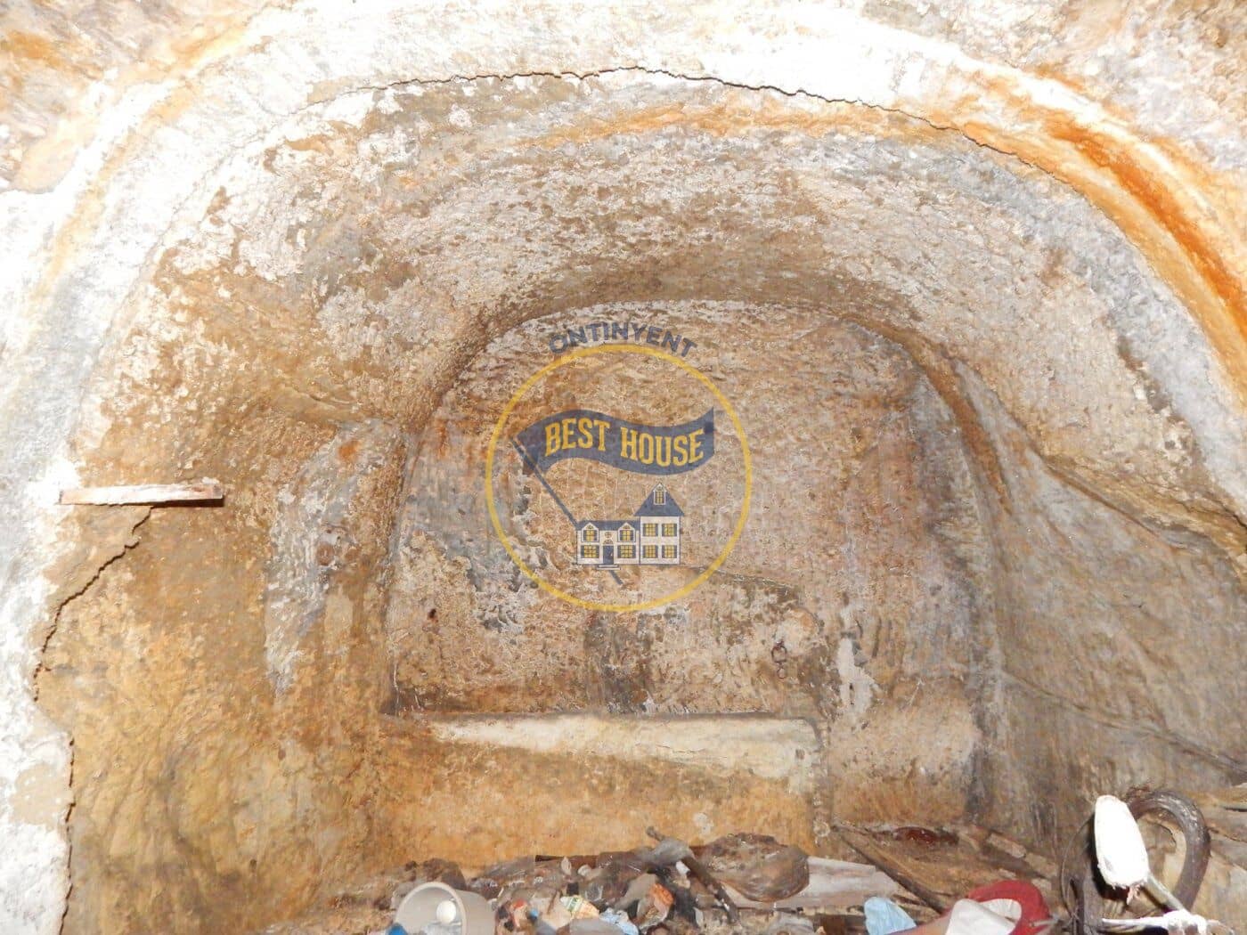 4 soveværelse Byhus til salg i Ontinyent - € 42.000 (Ref: 6192431)