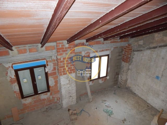 4 bedroom Townhouse for sale in Ontinyent - € 42,000 (Ref: 6192431)