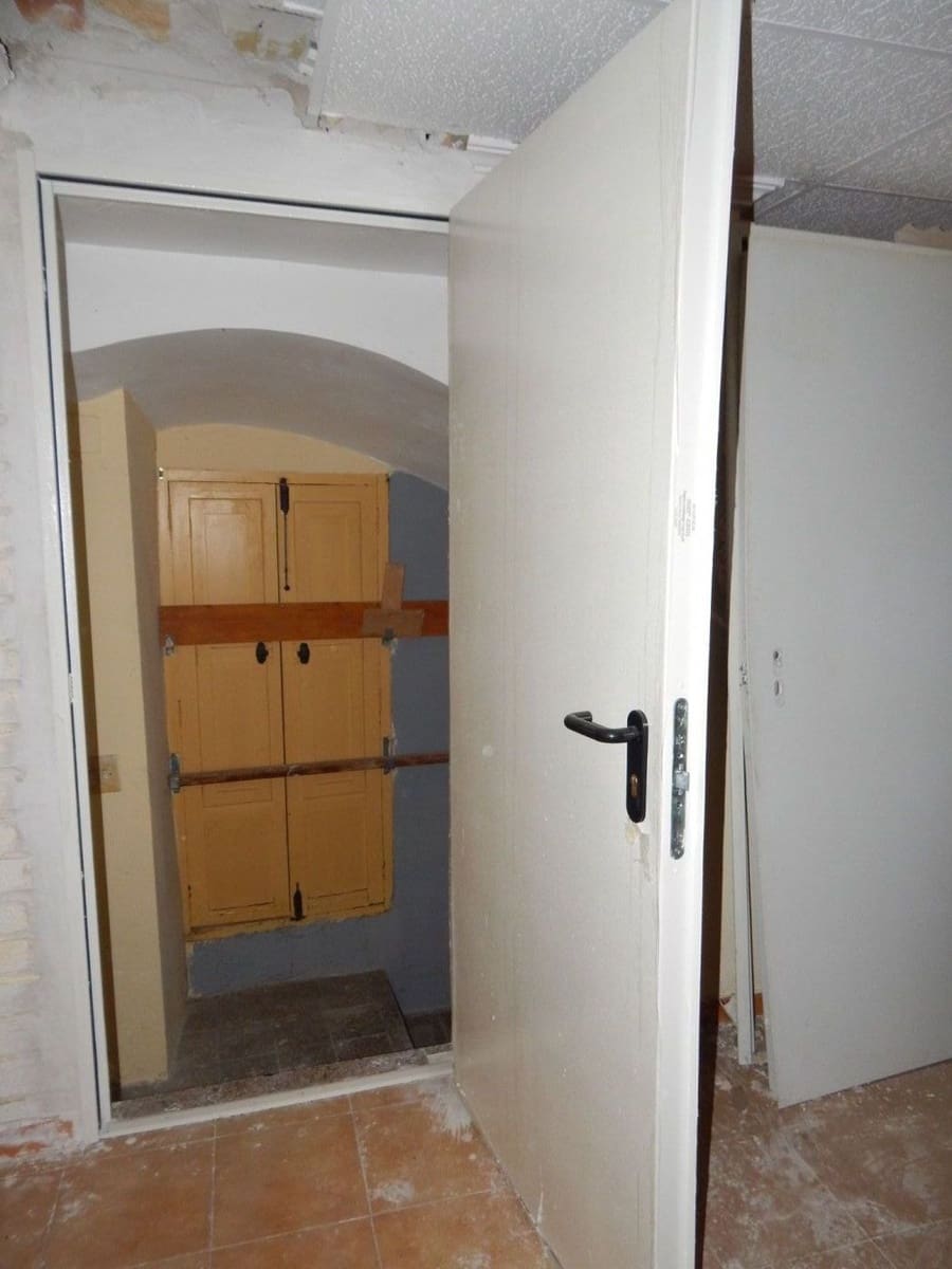 8 soveværelse Byhus til salg i Ontinyent - € 90.000 (Ref: 6192432)