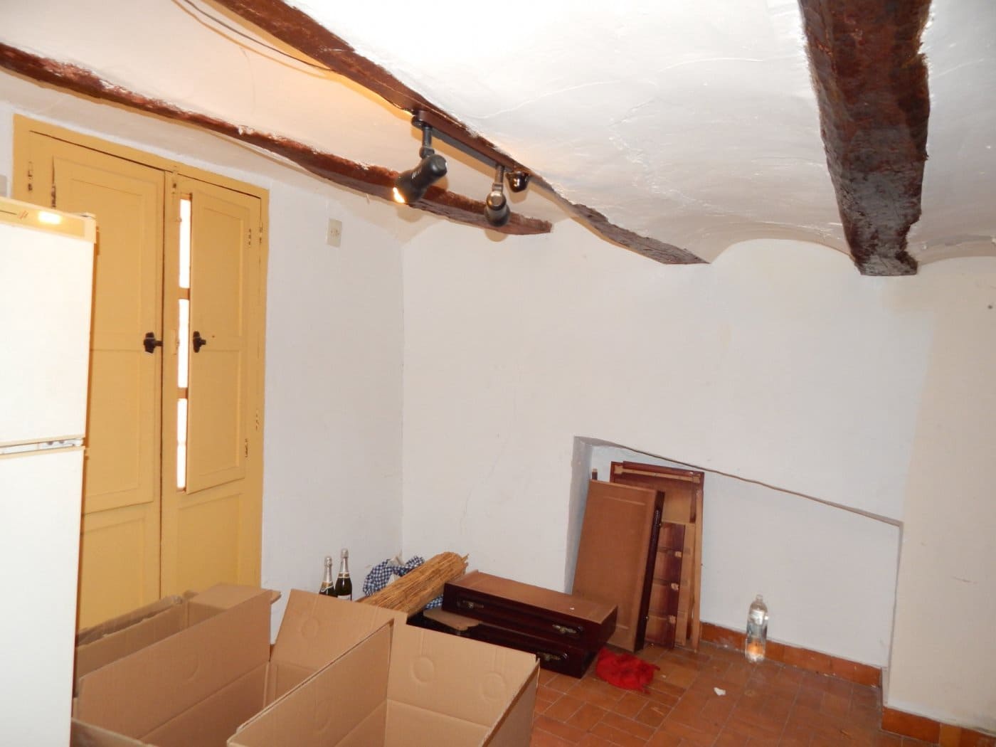 8 soveværelse Byhus til salg i Ontinyent - € 90.000 (Ref: 6192432)