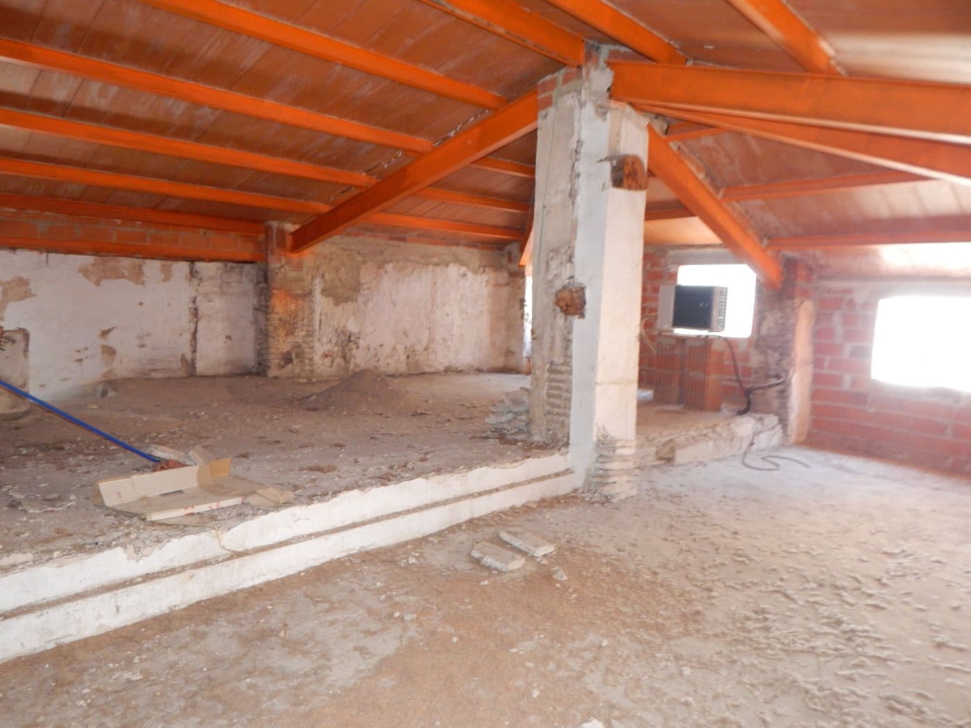 8 soveværelse Byhus til salg i Ontinyent - € 90.000 (Ref: 6192432)