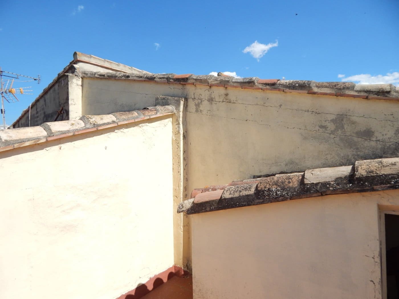 8 soveværelse Byhus til salg i Ontinyent - € 90.000 (Ref: 6192432)