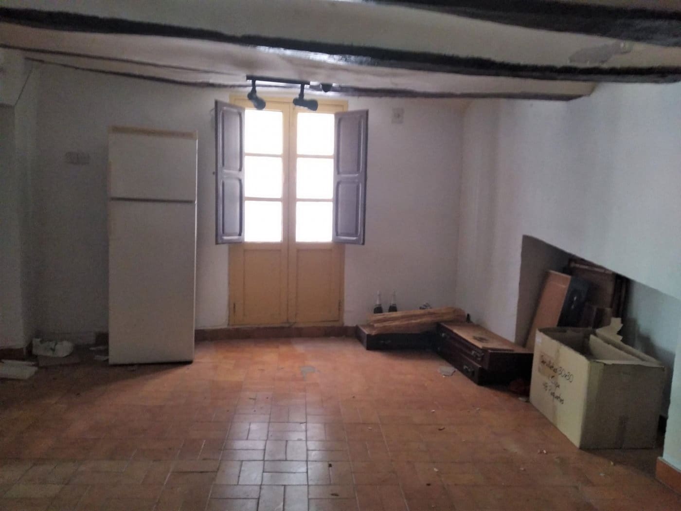 8 soveværelse Byhus til salg i Ontinyent - € 90.000 (Ref: 6192432)