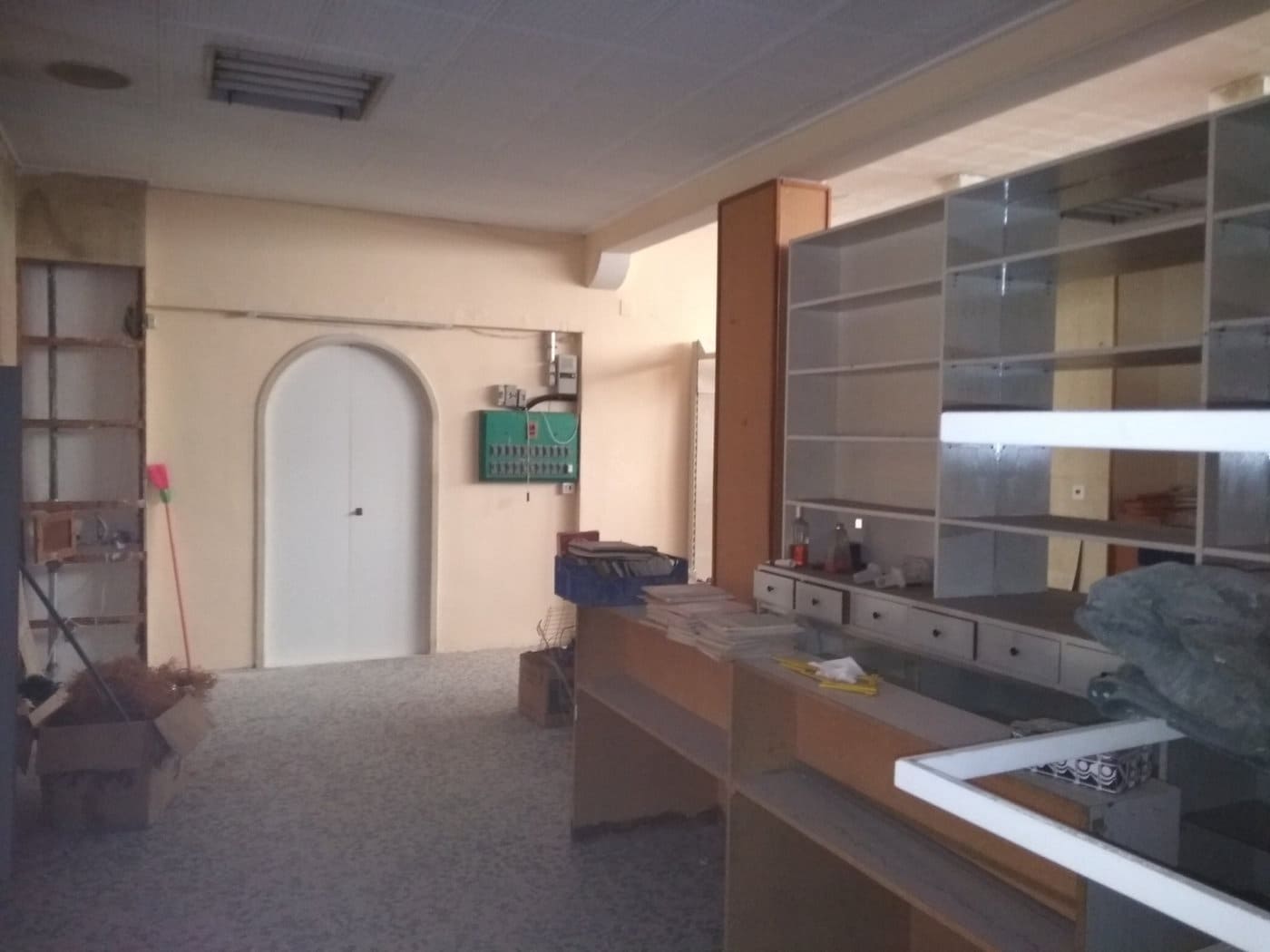 Commercial for rent in Ontinyent - € 550 (Ref: 6255946)