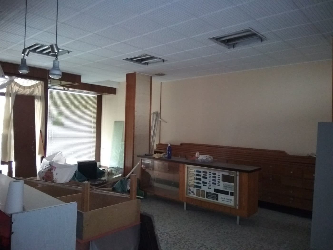 Commercial for rent in Ontinyent - € 550 (Ref: 6255946)