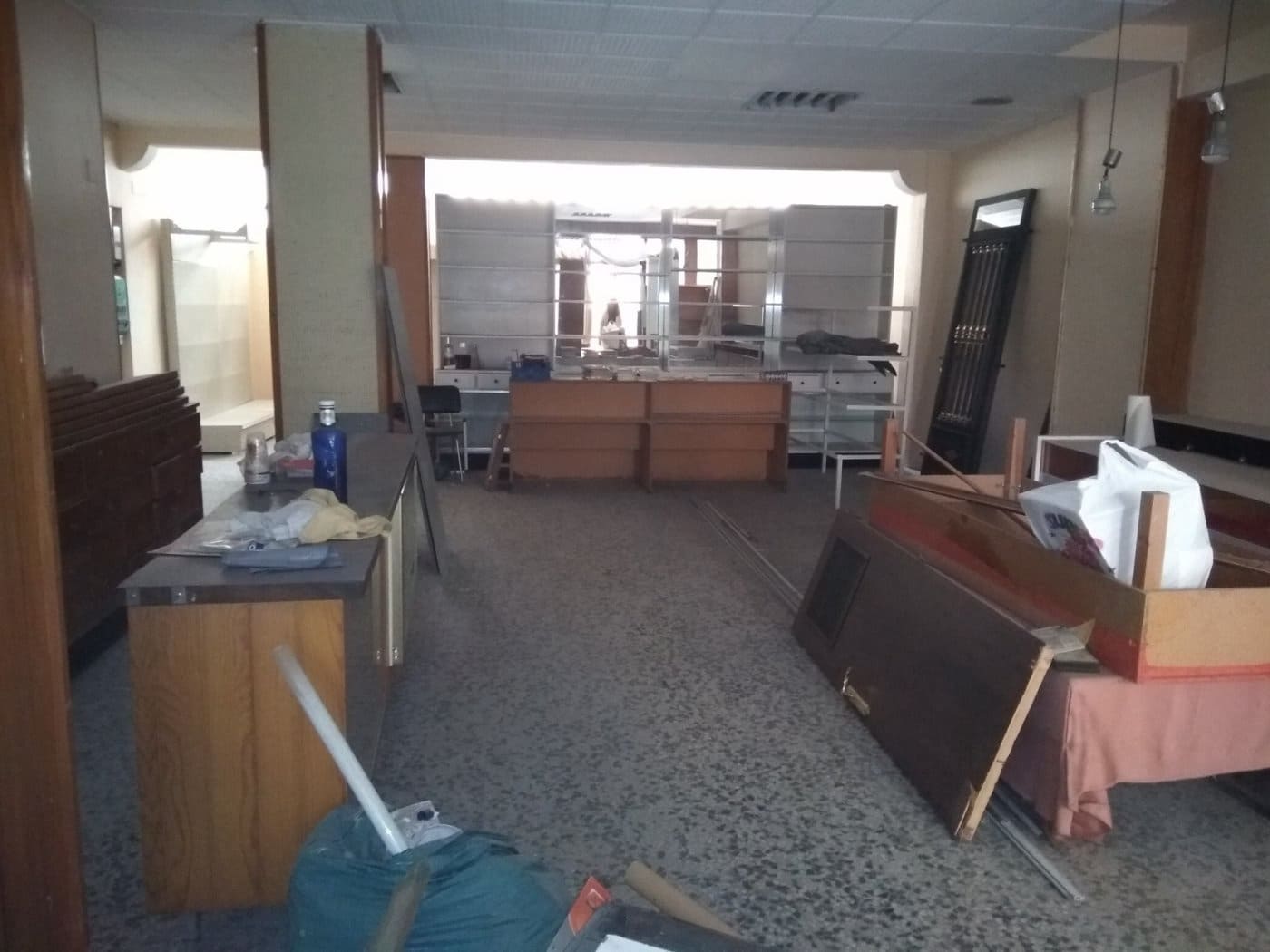 Commercial for rent in Ontinyent - € 550 (Ref: 6255946)