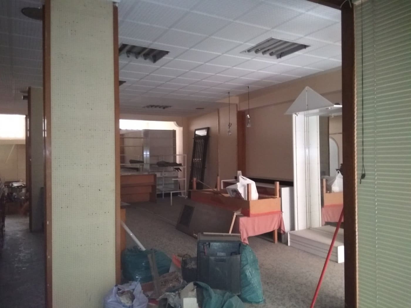 Commercial for rent in Ontinyent - € 550 (Ref: 6255946)