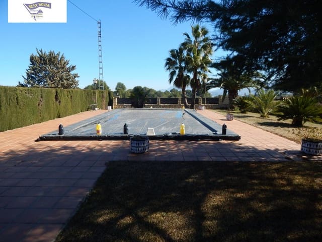 Chalet de 5 habitaciones en Ontinyent en venta con piscina - 390.000 € (Ref: 6261587)
