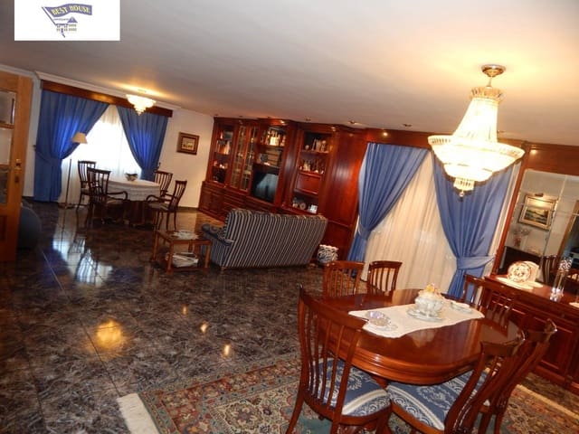 Chalet de 5 habitaciones en Ontinyent en venta con piscina - 390.000 € (Ref: 6261587)