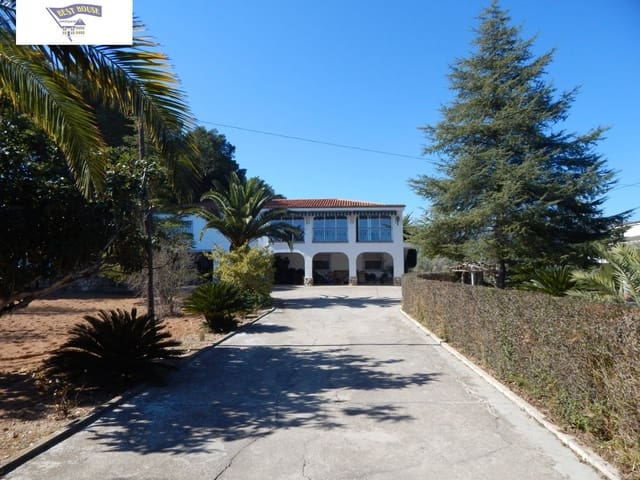 Chalet de 5 habitaciones en Ontinyent en venta con piscina - 390.000 € (Ref: 6261587)