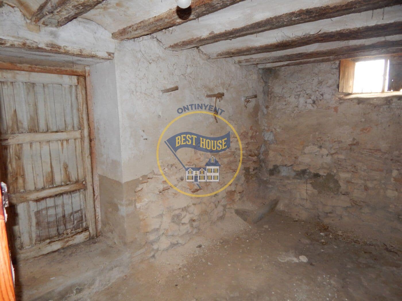 7 soveværelse Villa til salg i Agullent - € 360.000 (Ref: 6296471)