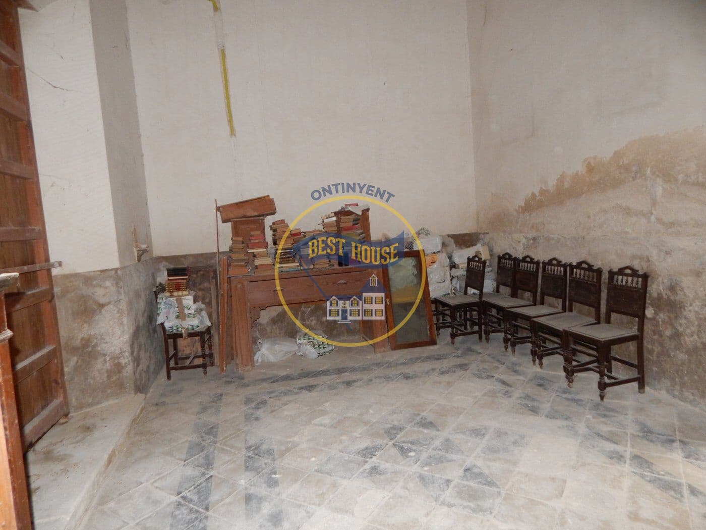 7 soveværelse Villa til salg i Agullent - € 360.000 (Ref: 6296471)