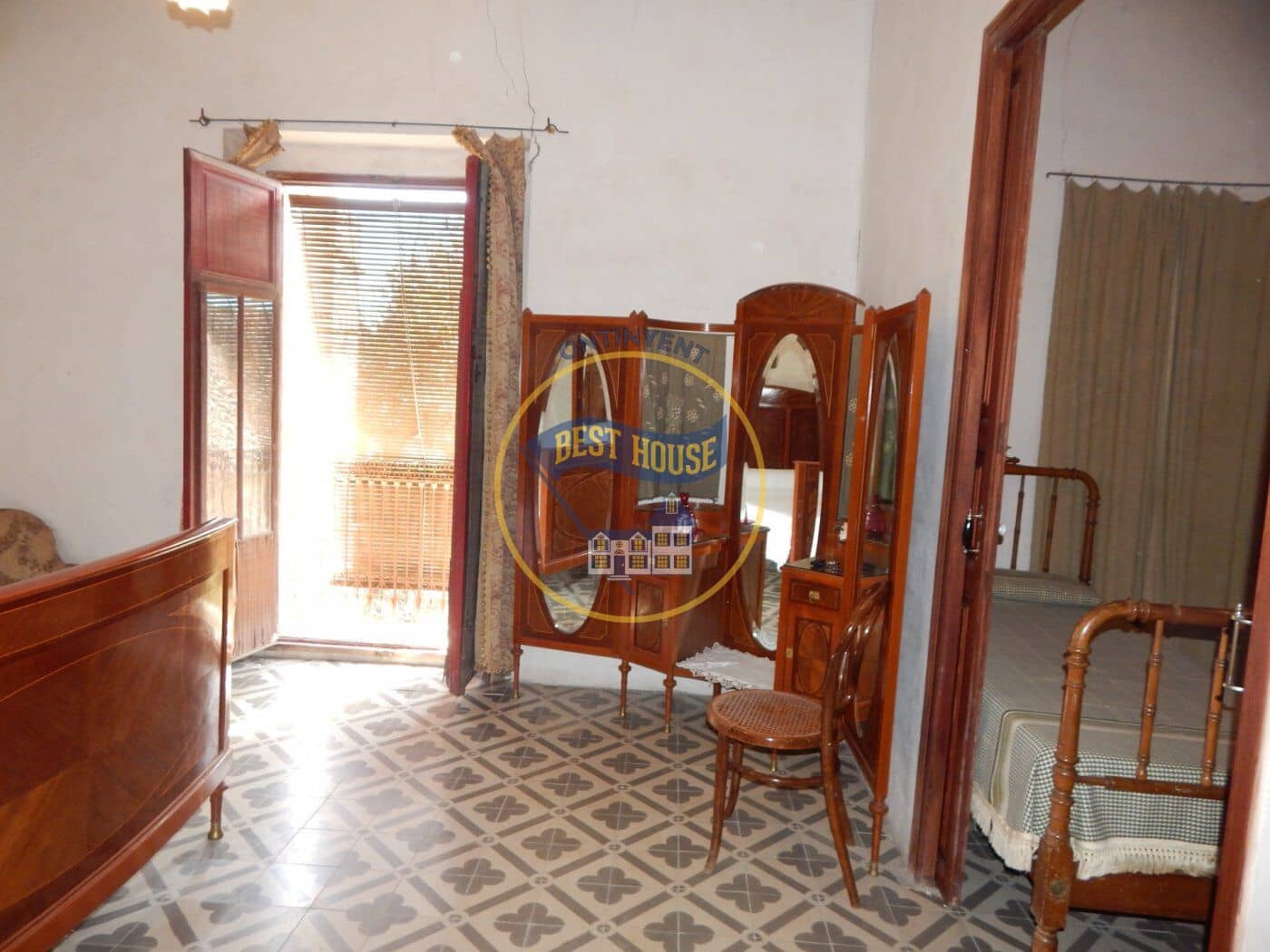 7 soveværelse Villa til salg i Agullent - € 360.000 (Ref: 6296471)