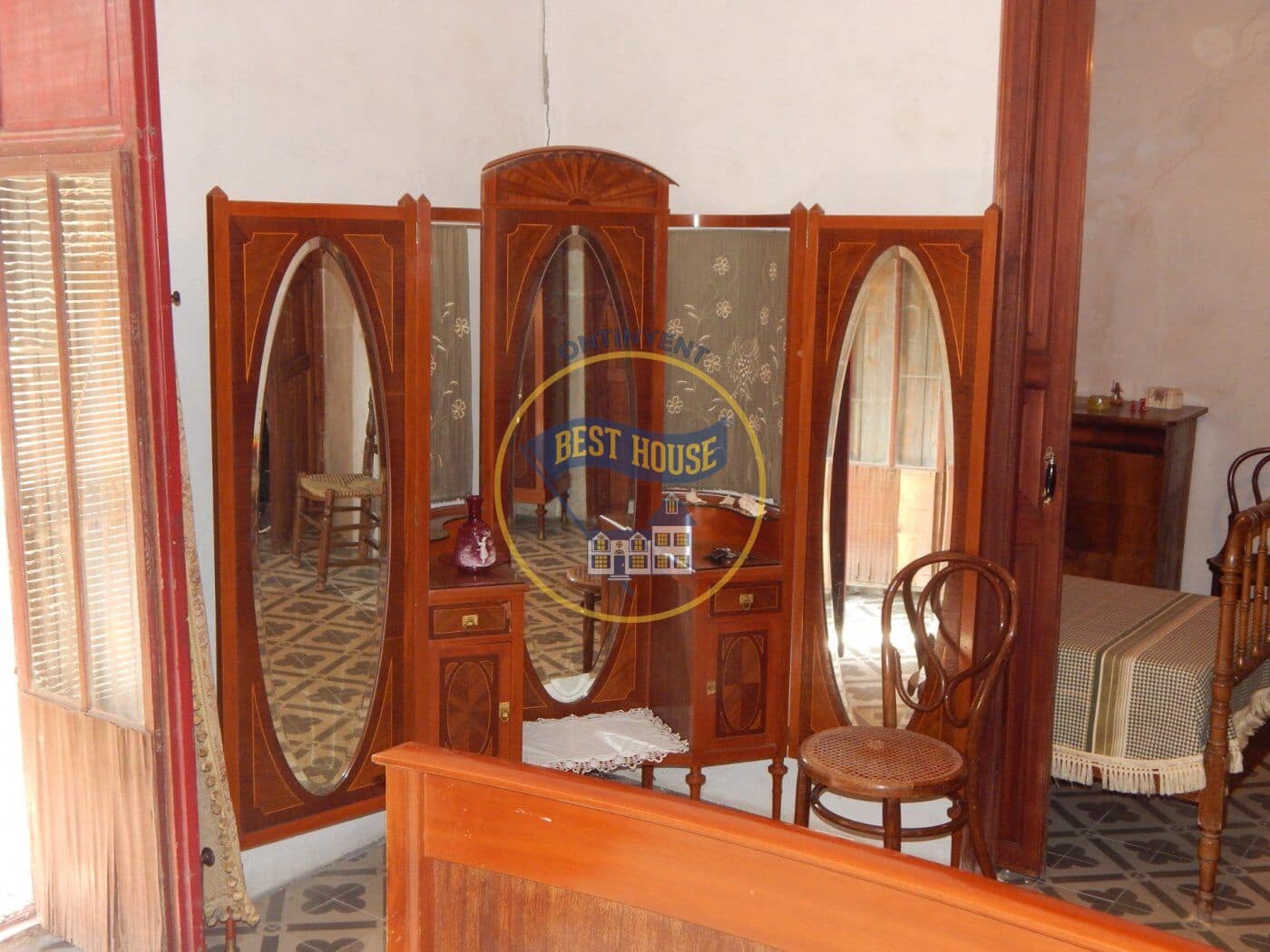 7 soveværelse Villa til salg i Agullent - € 360.000 (Ref: 6296471)