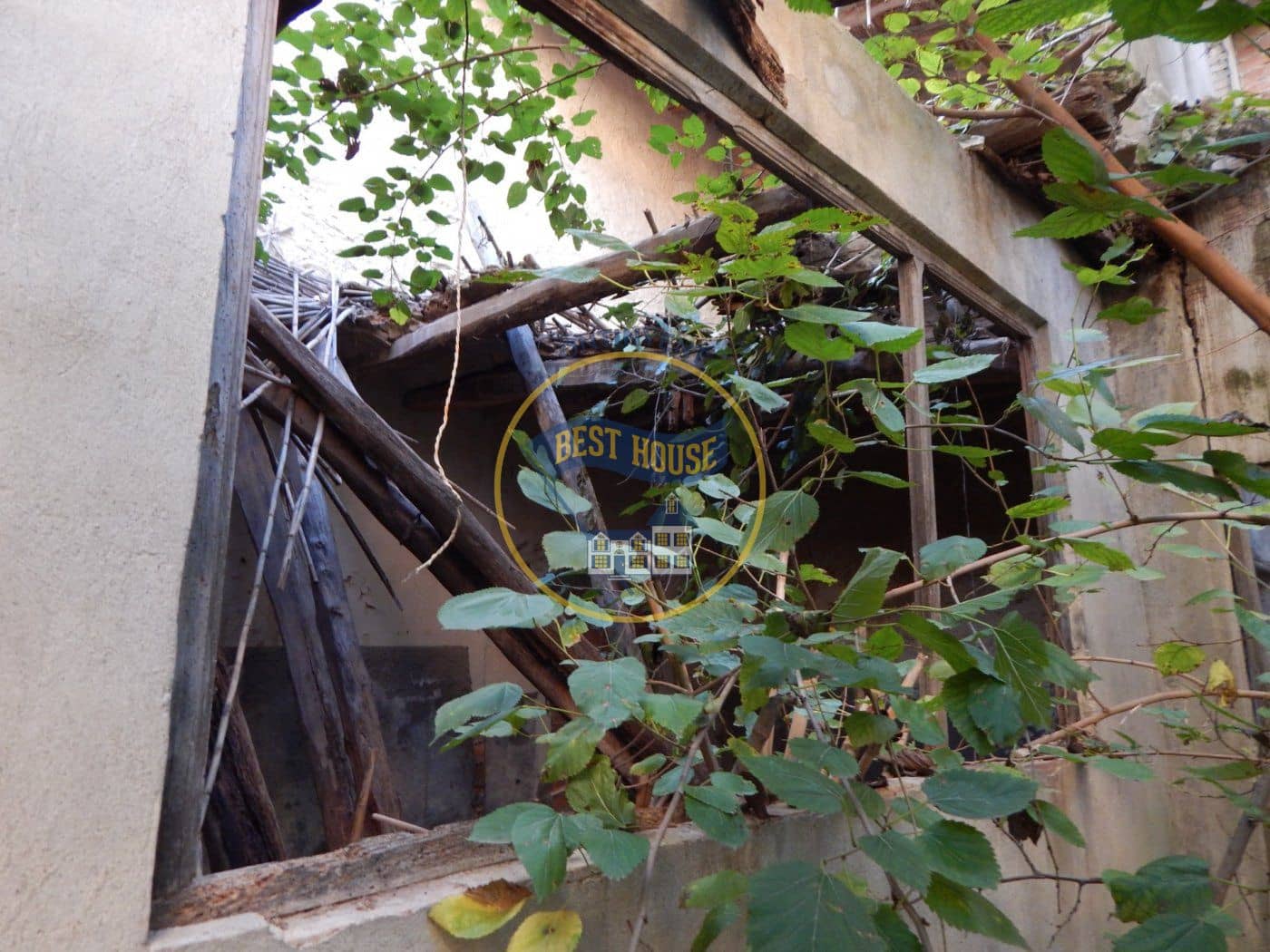 Villa til salgs i L'Olleria - € 45 000 (Ref: 6422665)