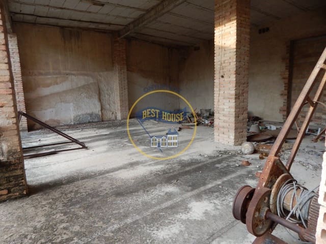 Villa til salgs i L'Olleria - € 45 000 (Ref: 6422665)