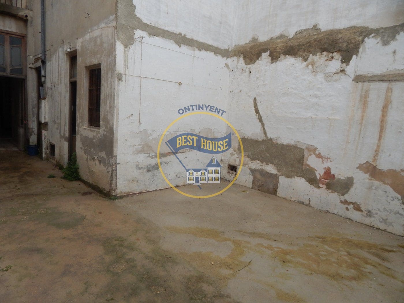 4 soveværelse Byhus til salg i L'Olleria - € 88.000 (Ref: 6492882)