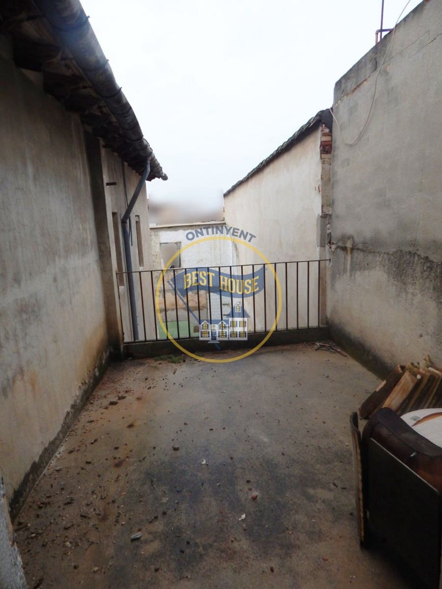 4 soveværelse Byhus til salg i L'Olleria - € 88.000 (Ref: 6492882)