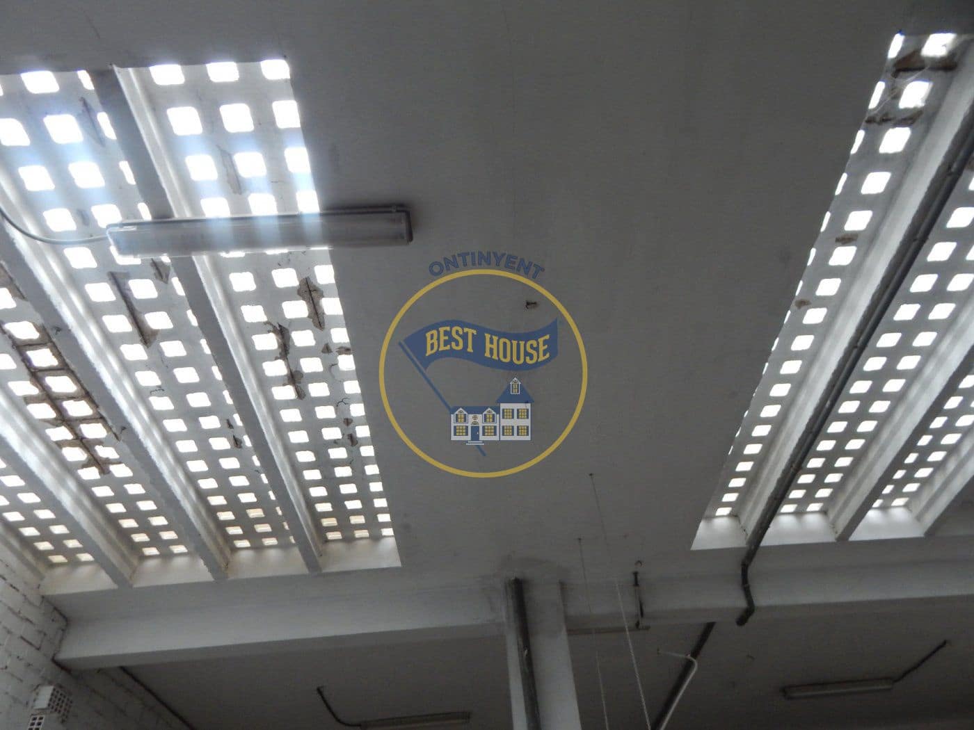 Commerciale in vendita in L'Olleria - 155.000 € (Rif: 6647803)