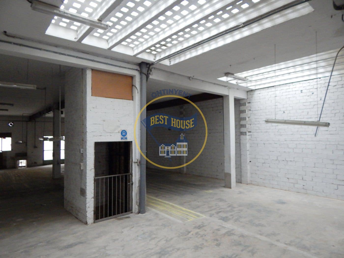 Commerciale in vendita in L'Olleria - 155.000 € (Rif: 6647803)