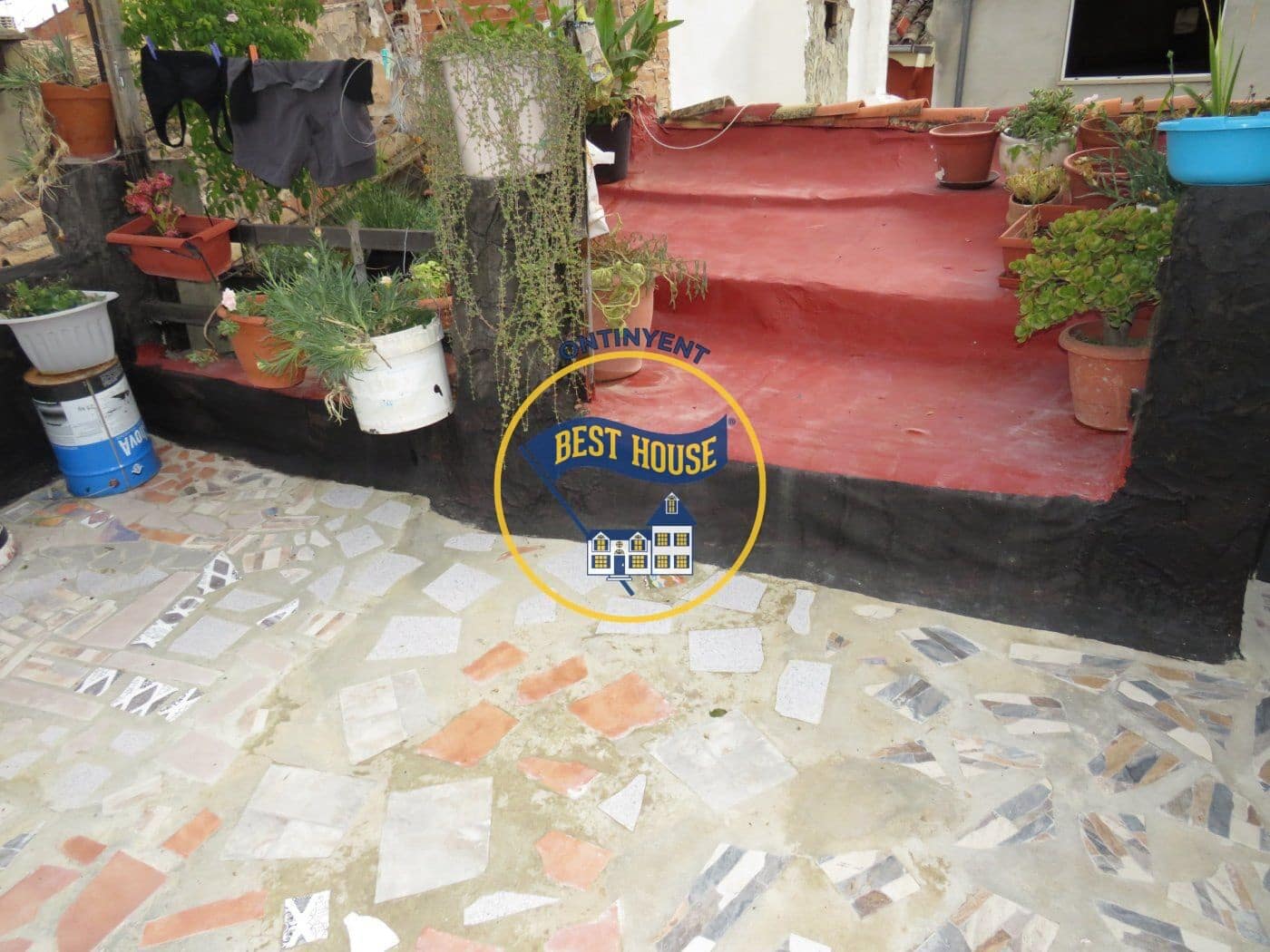 4 bedroom Townhouse for sale in Ontinyent - € 77,000 (Ref: 6689597)