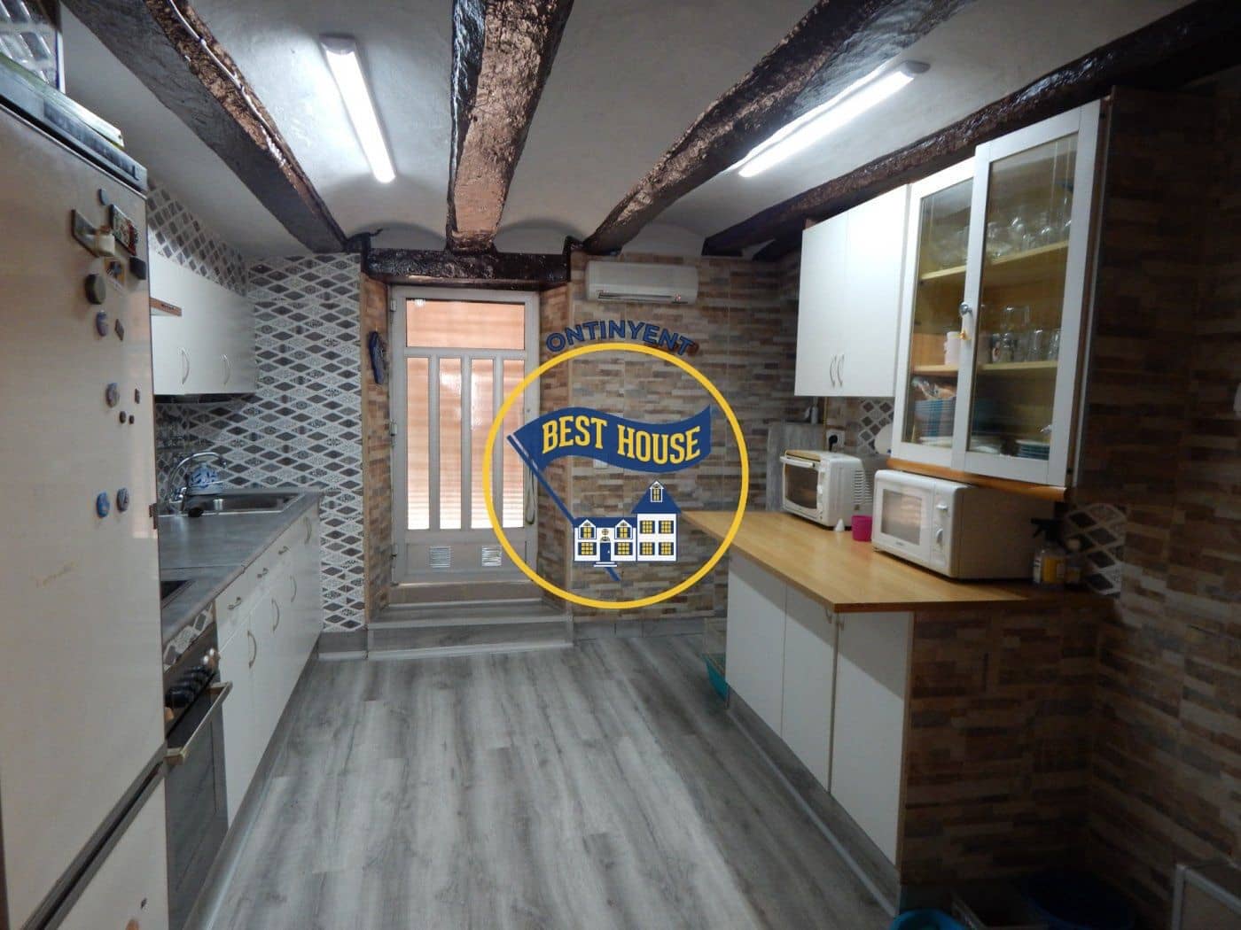 4 bedroom Townhouse for sale in Ontinyent - € 77,000 (Ref: 6689597)