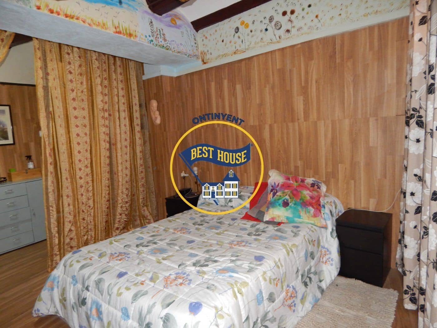 4 bedroom Townhouse for sale in Ontinyent - € 77,000 (Ref: 6689597)