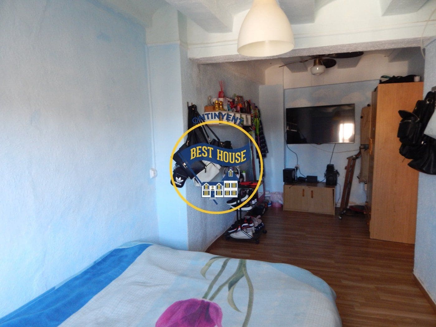 4 bedroom Townhouse for sale in Ontinyent - € 77,000 (Ref: 6689597)
