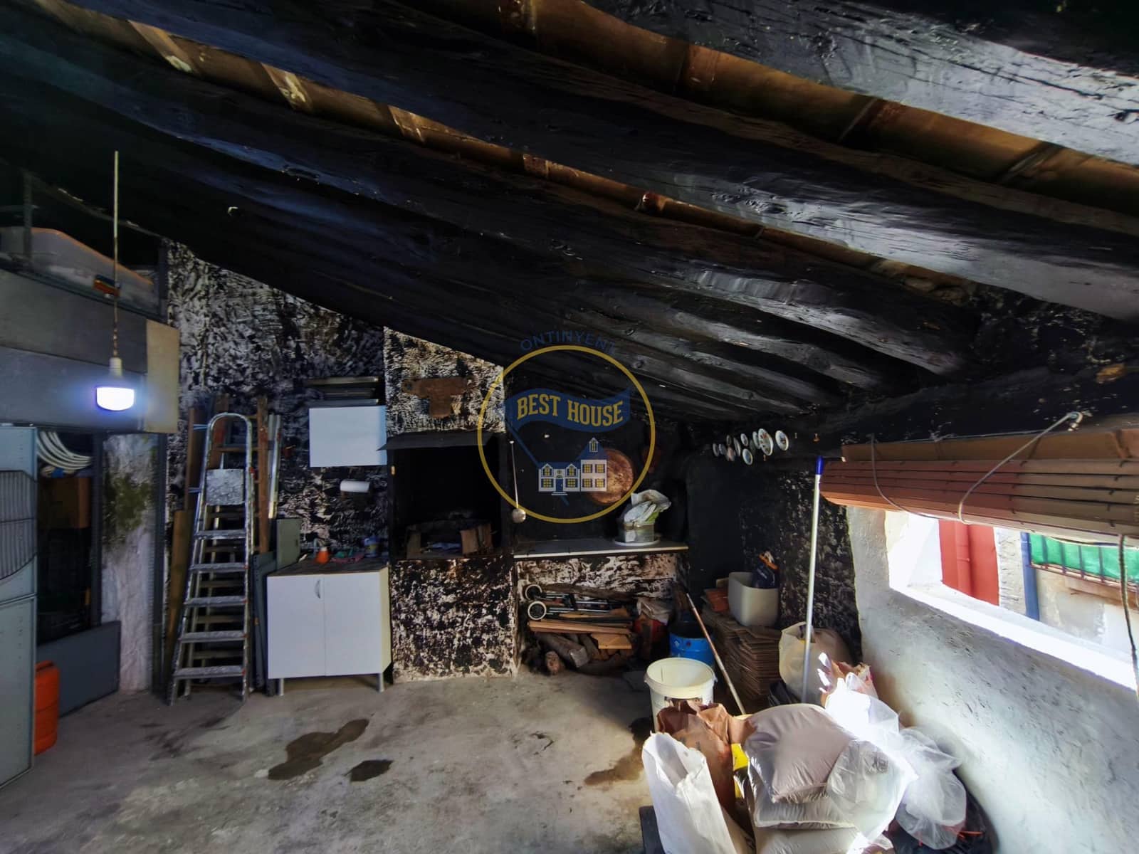 4 bedroom Townhouse for sale in Ontinyent - € 77,000 (Ref: 6689597)