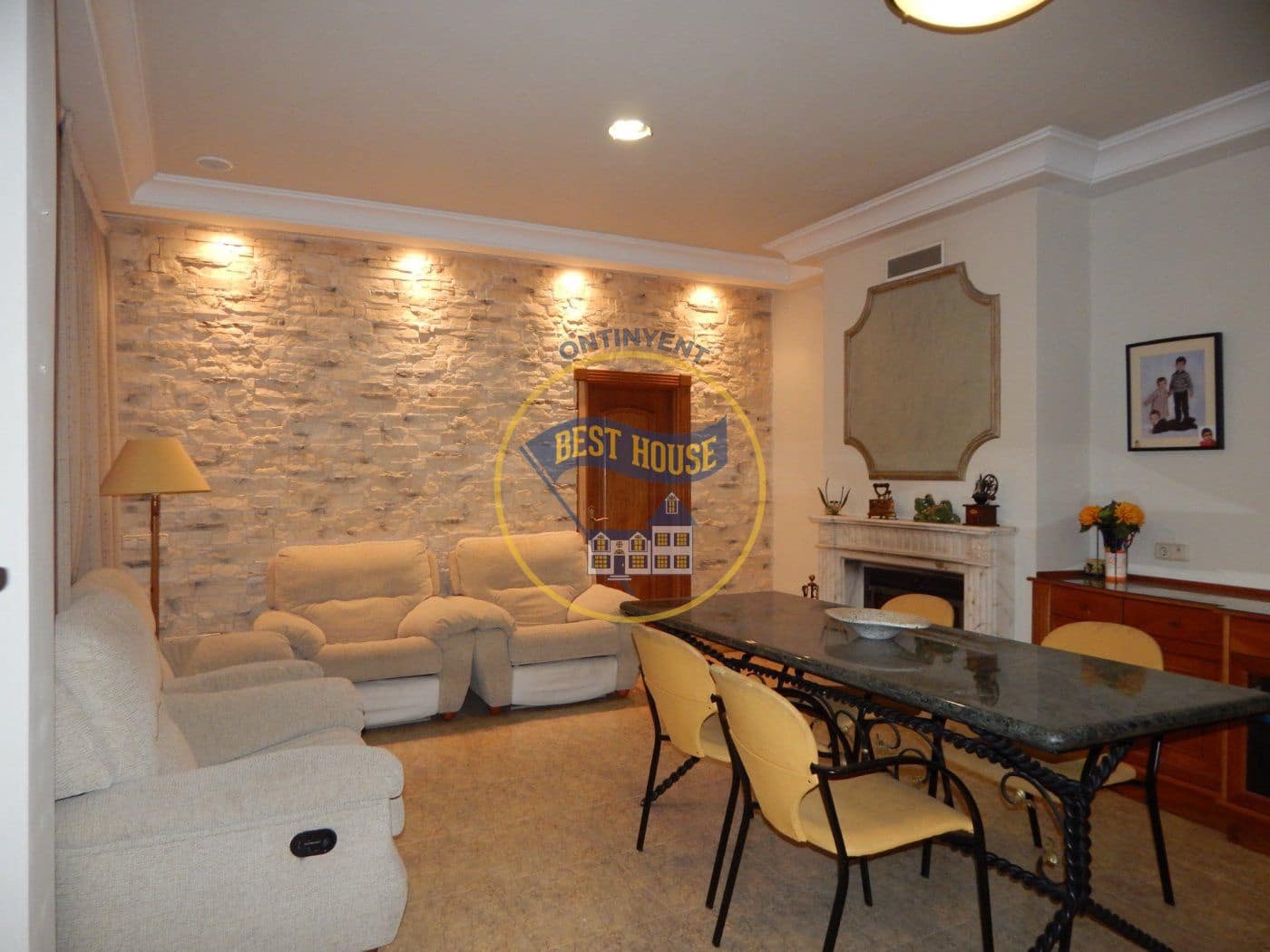 Casa de 7 habitaciones en Aielo de Malferit en venta - 234.000 € (Ref: 6763293)