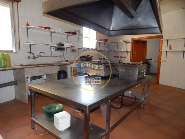 5 bedroom Restaurant/Bar for sale in Bèlgida with garage - € 215,000 (Ref: 6910714)