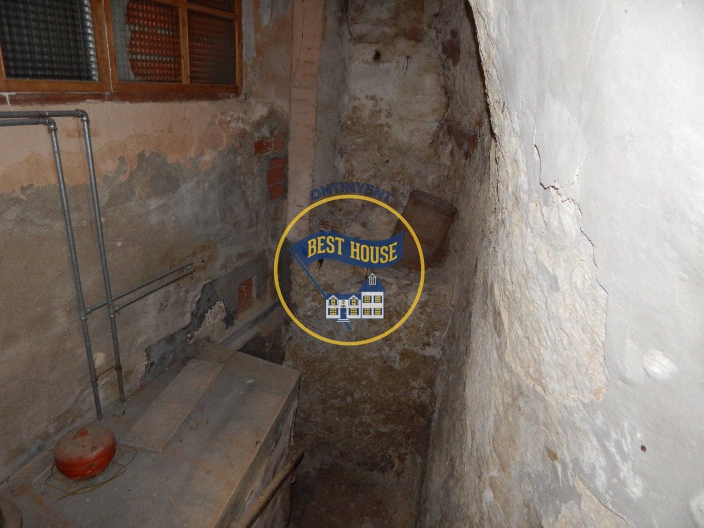 7 soverom Hus til salgs i Bocairent - € 98 000 (Ref: 6927813)