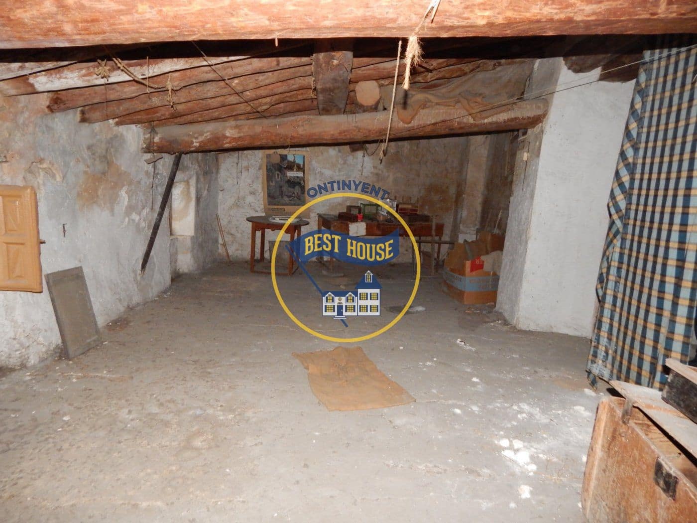 7 soverom Hus til salgs i Bocairent - € 98 000 (Ref: 6927813)