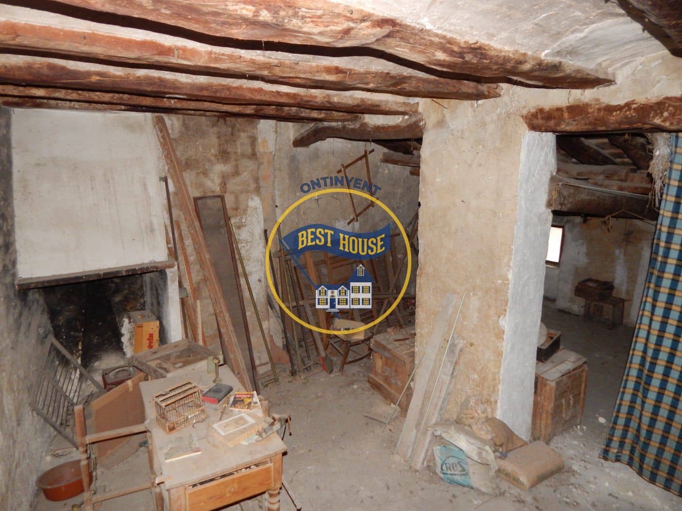 7 soverom Hus til salgs i Bocairent - € 98 000 (Ref: 6927813)