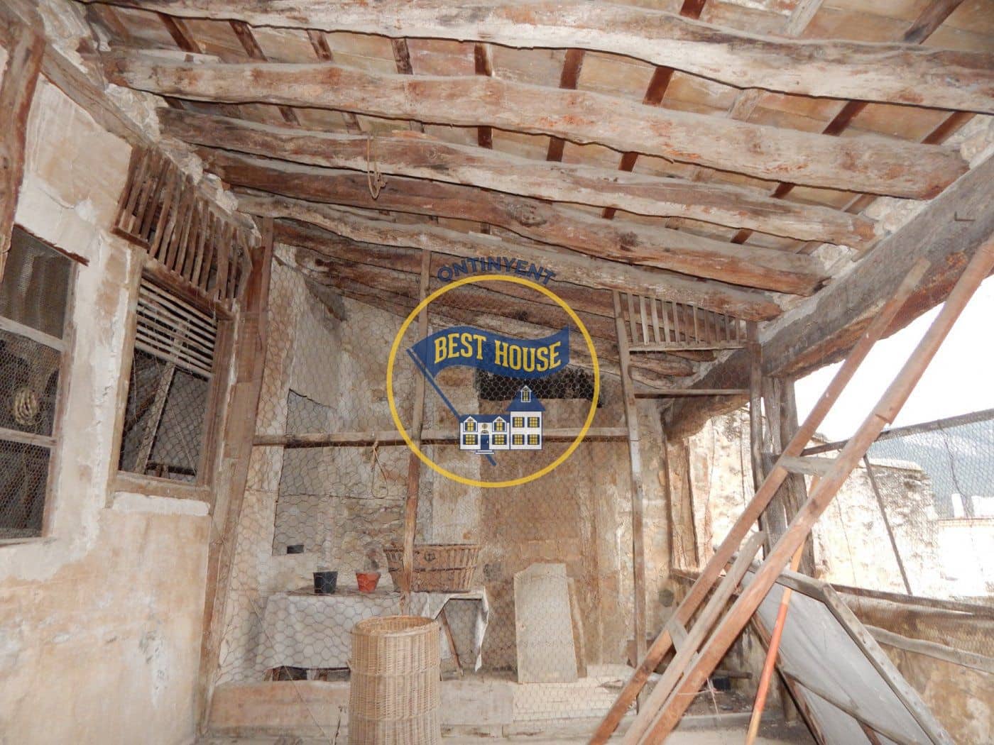 7 soverom Hus til salgs i Bocairent - € 98 000 (Ref: 6927813)