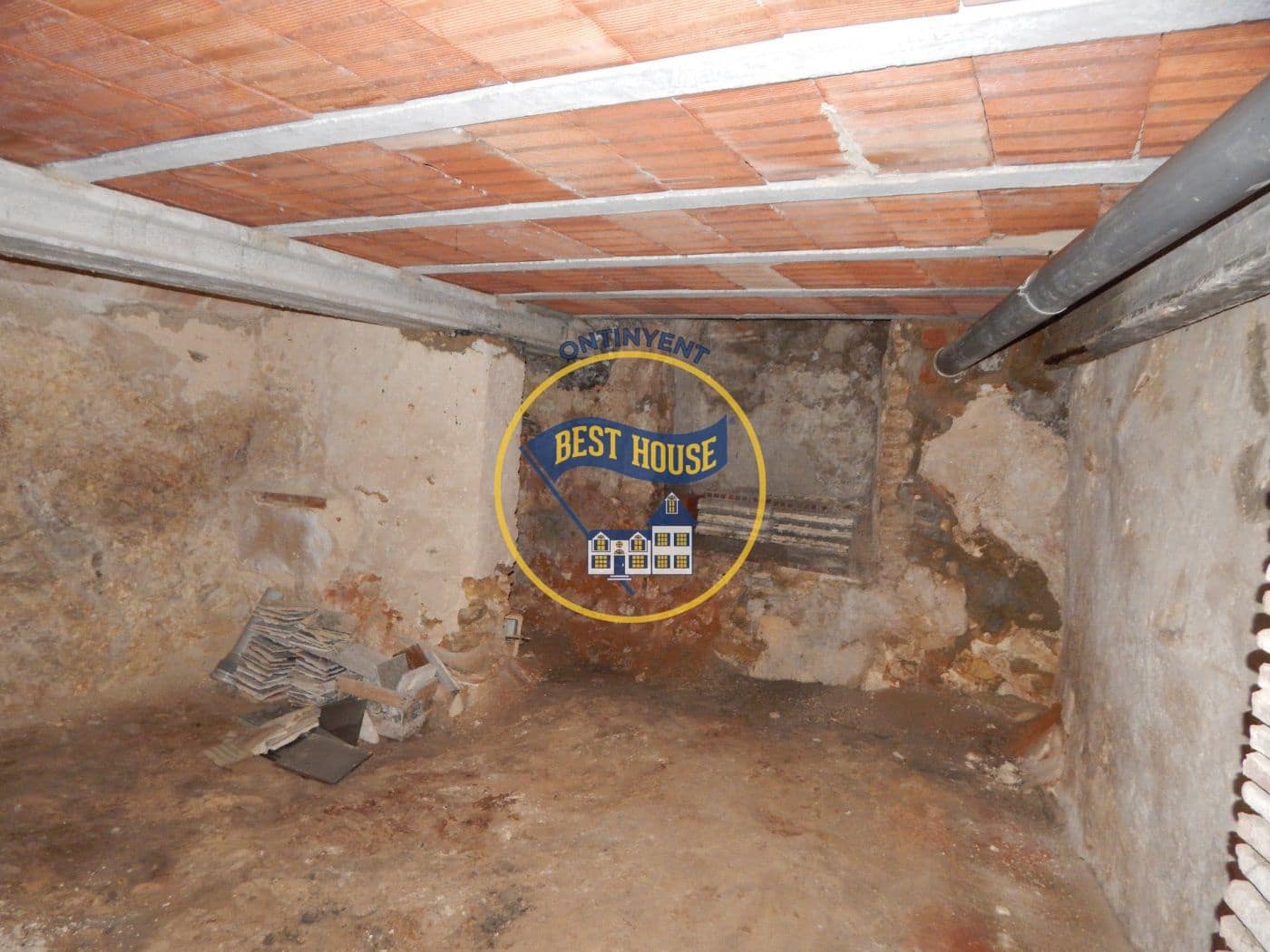 7 soverom Hus til salgs i Bocairent - € 98 000 (Ref: 6927813)