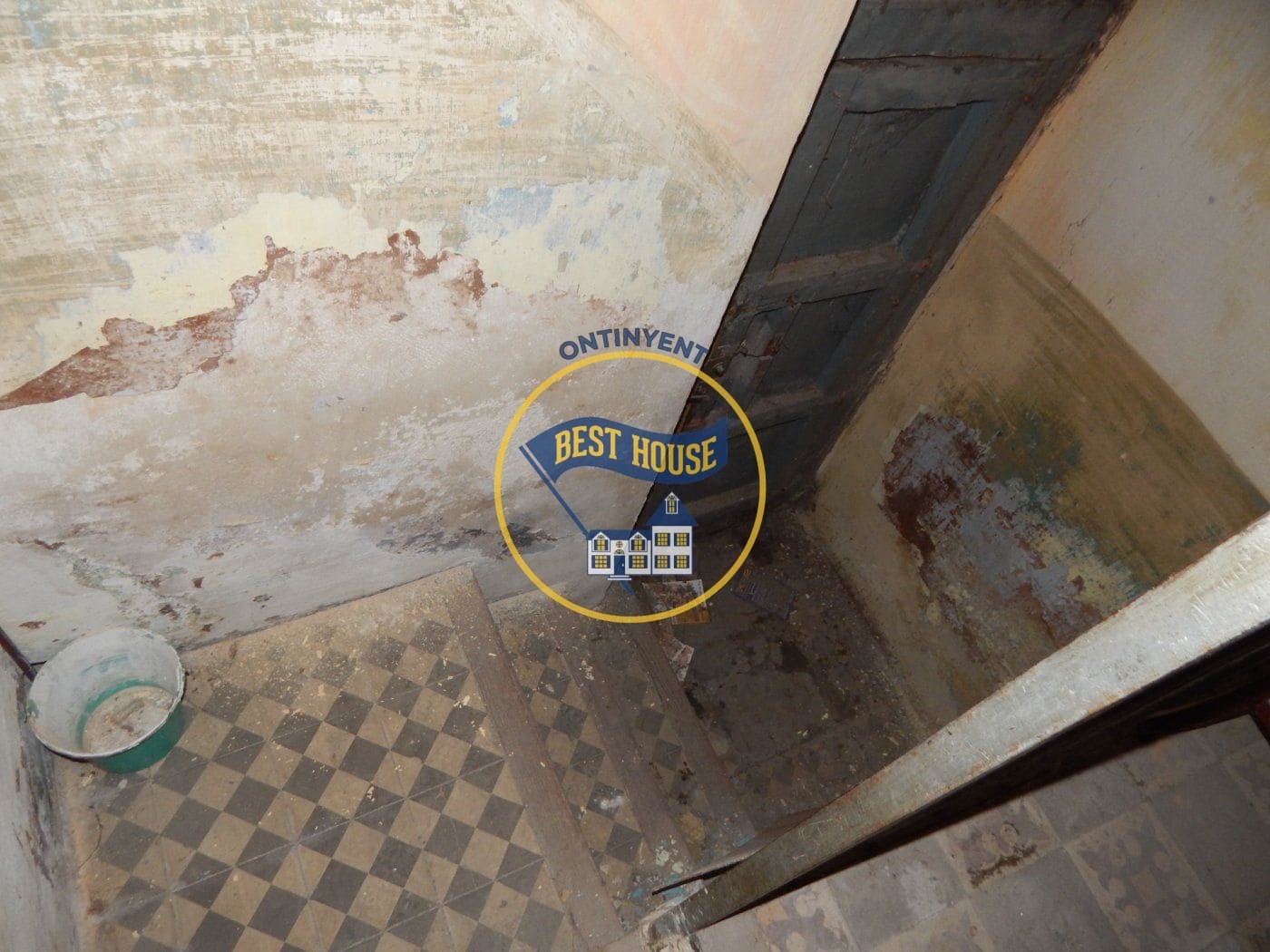 7 soverom Hus til salgs i Bocairent - € 98 000 (Ref: 6927813)