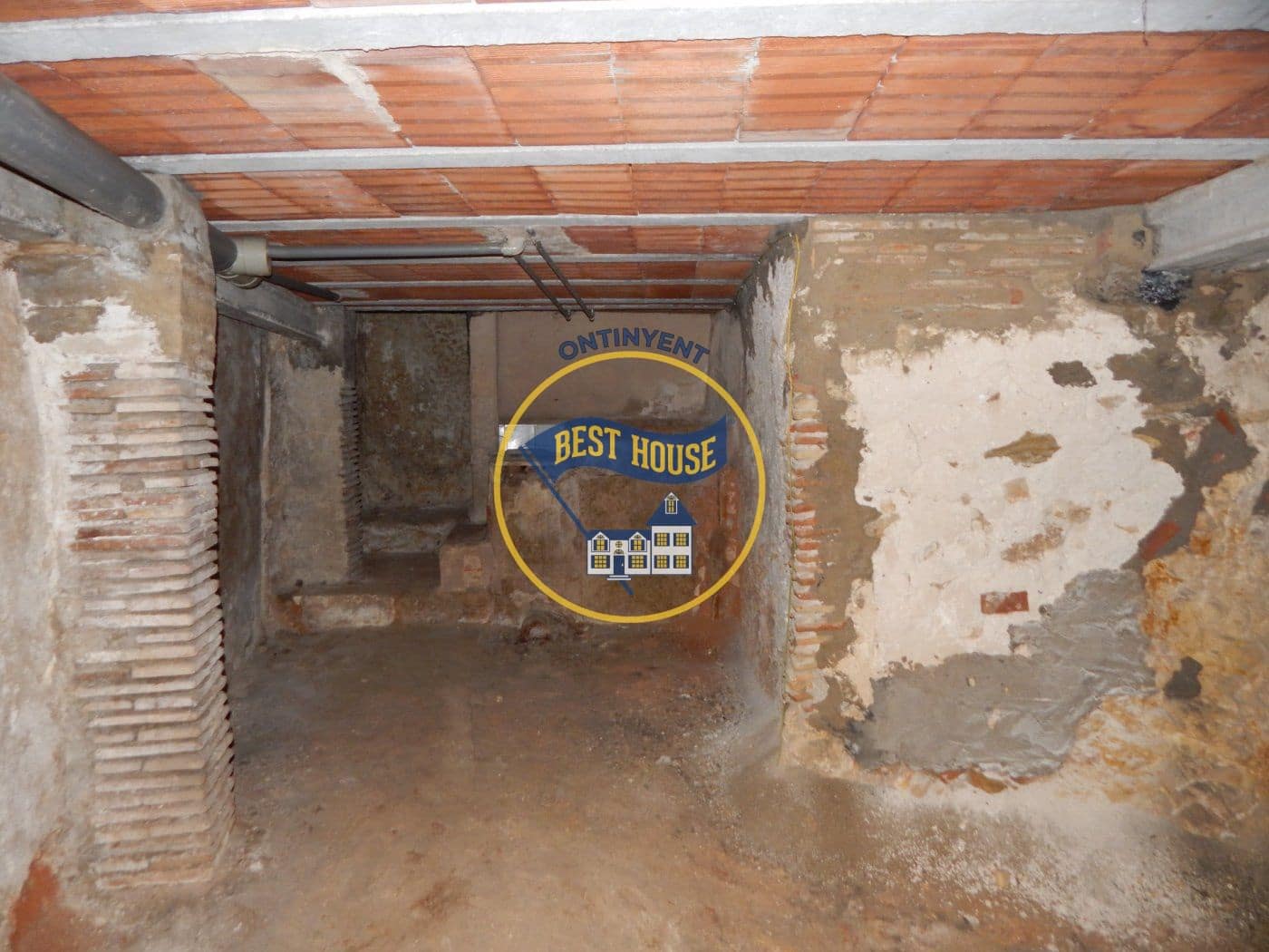 7 soverom Hus til salgs i Bocairent - € 98 000 (Ref: 6927813)