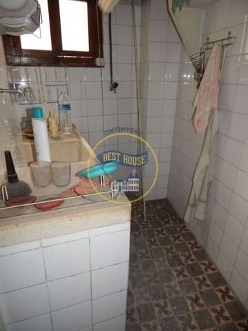 7 bedroom Townhouse for sale in Ontinyent - € 77,000 (Ref: 6940390)