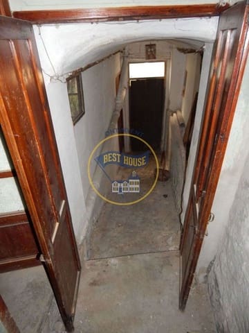 7 bedroom Townhouse for sale in Ontinyent - € 77,000 (Ref: 6940390)