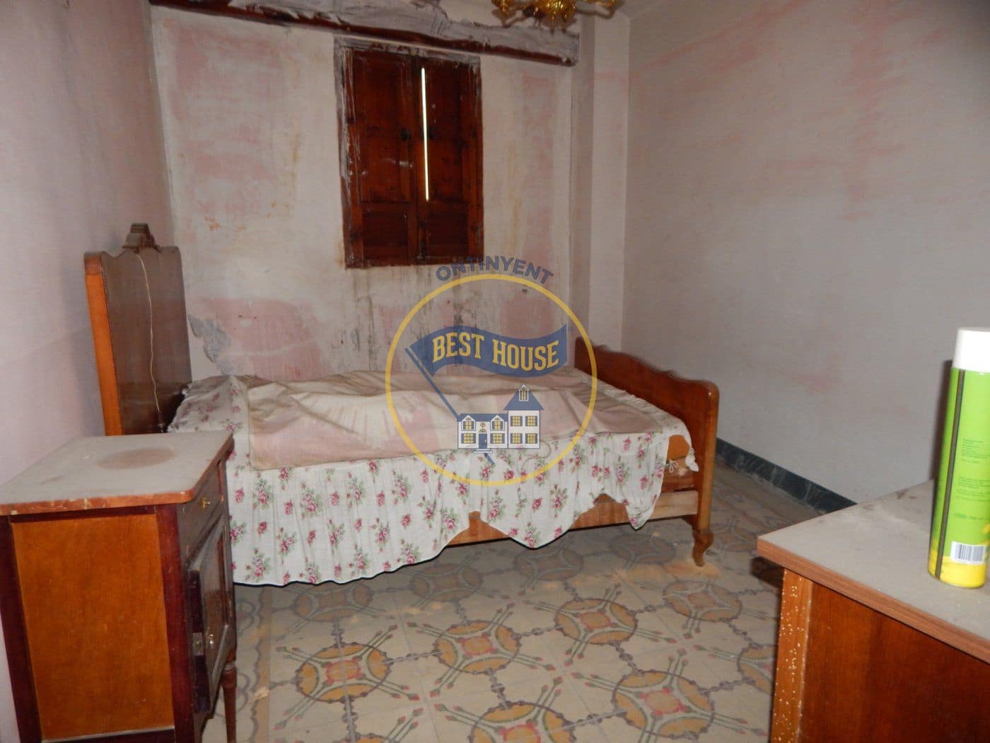 7 soveværelse Byhus til salg i Ontinyent - € 77.000 (Ref: 6940390)