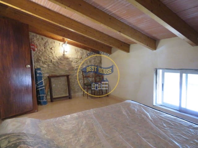 4 quarto Casa em Banda para venda em Montesa - 90 000 € (Ref: 6949799)